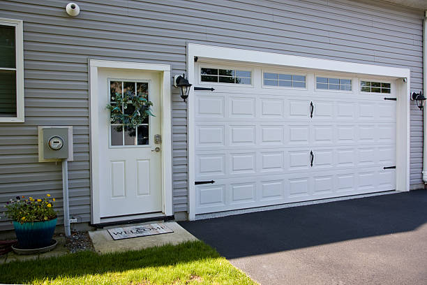 24/7 Emergency Garage Door Roller Replacement experts in Campbell, MO